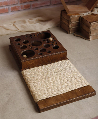 Cat Scratcher: Sisal Rope, Ball Hunt Toy, Cat game