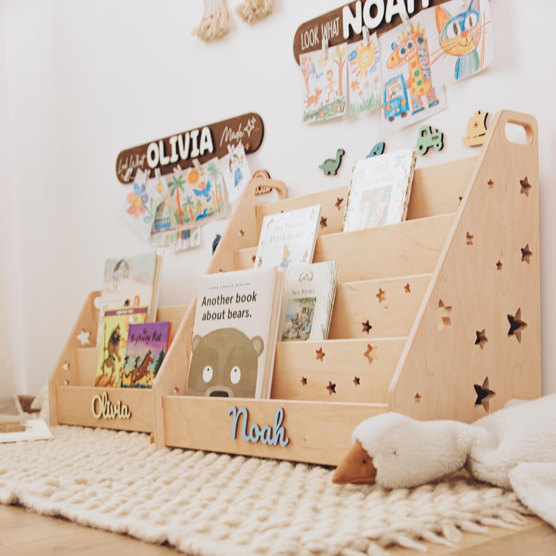 Personalized Montessori Bookshelf with Stars Boho Nursery Bookshelf Wooden Book Starage For Children Minimalist Kids Furniture Grandson Gift